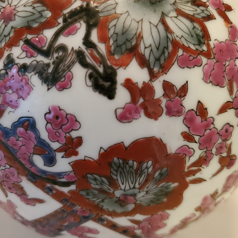 LOVELY ORIENTAL DECORATIVE VASE. - Picture 5 of 6